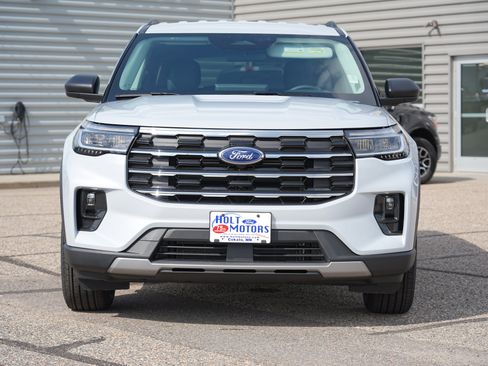 New 2026 Ford Explorer Active w/ Active Comfort Package AWD/4WD image 9