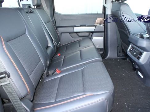 New 2026 Ford F250 Lariat w/ Black Appearance Package image 8