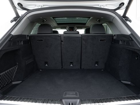 Certified 2025 Audi Q5 Premium Plus w/ Premium Plus image 28