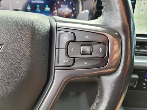 Used 2025 Chevrolet Silverado 1500 High Country AWD/4WD image 32