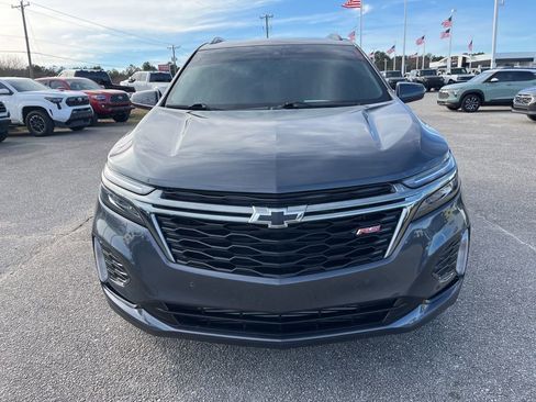 Used 2023 Chevrolet Equinox RS image 2