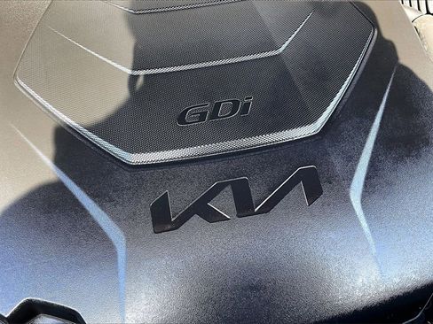 Certified 2024 Kia Telluride EX w/ EX Captain's Chair Package image 33