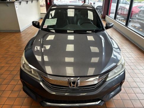 Used 2017 Honda Accord Sport Special Edition image 6