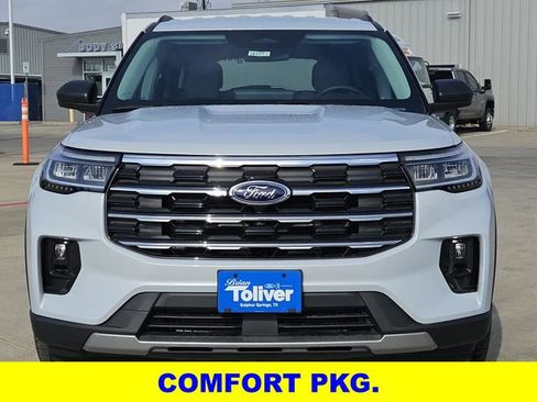 New 2026 Ford Explorer Active w/ Active Comfort Package image 3