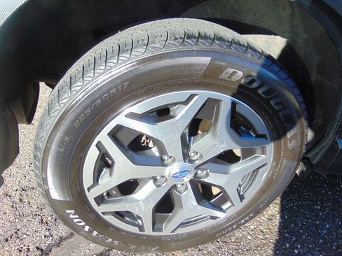 Used 2019 Subaru Forester Premium image 33