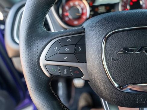 Used 2016 Dodge Challenger SRT Hellcat image 22