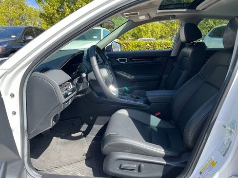 Used 2024 Honda Civic EX-L image 6