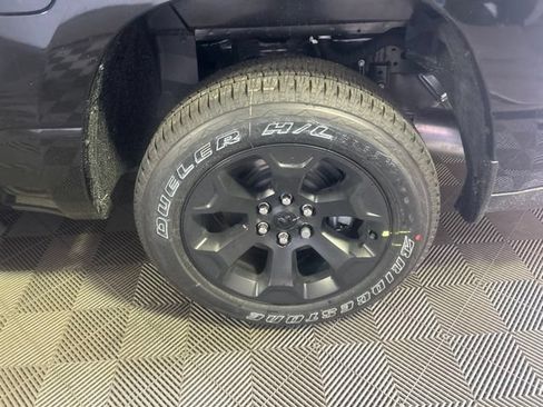 New 2026 RAM 1500 Express AWD/4WD image 40