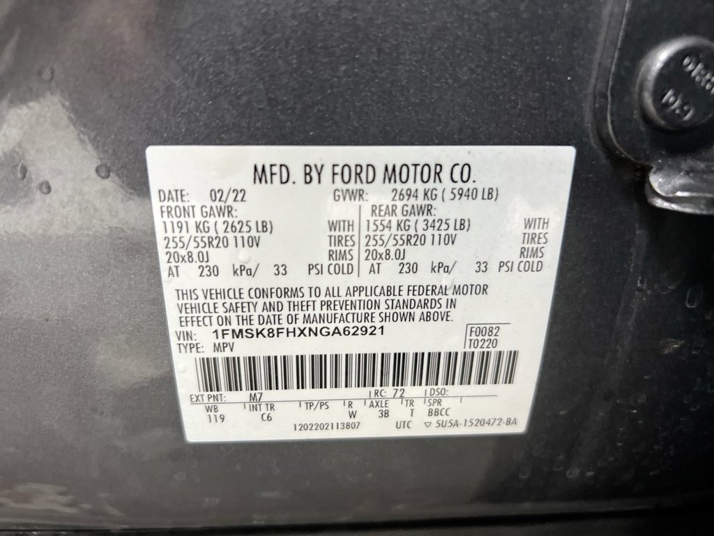 Used 2022 Ford Explorer Limited w/ Equipment Group 301A AWD/4WD image 29