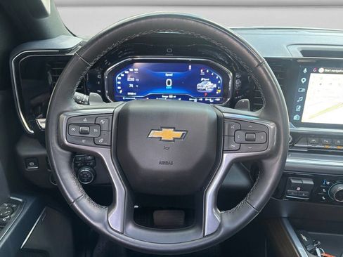 Used 2024 Chevrolet Silverado 1500 High Country w/ High Country Premium Package AWD/4WD image 12