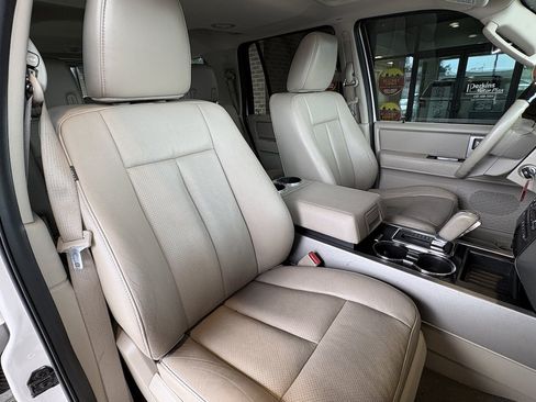 Used 2012 Ford Expedition Limited RWD image 32