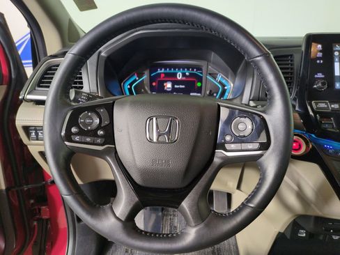 Used 2023 Honda Odyssey Elite image 14