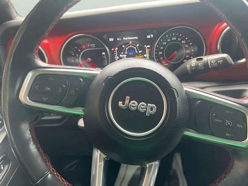 Used 2021 Jeep Wrangler Unlimited Rubicon AWD/4WD image 9