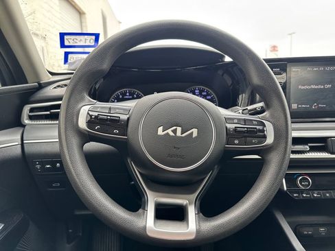 Used 2023 Kia K5 LXS image 18