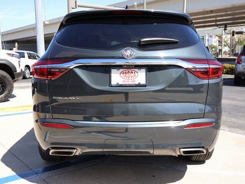 Used 2020 Buick Enclave Avenir w/ Avenir Technology Package image 5