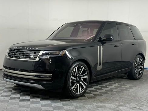 Certified 2023 Land Rover Range Rover SE image 2