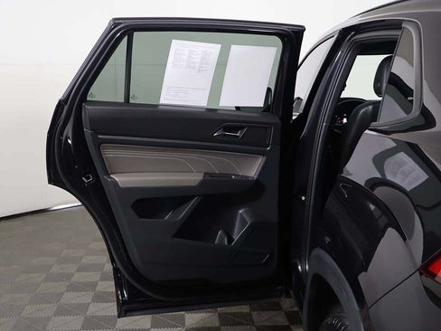 Used 2023 Volkswagen Atlas Cross Sport SEL R-Line AWD/4WD image 23