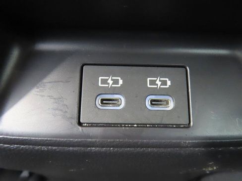 Used 2025 Toyota Corolla LE FWD image 31