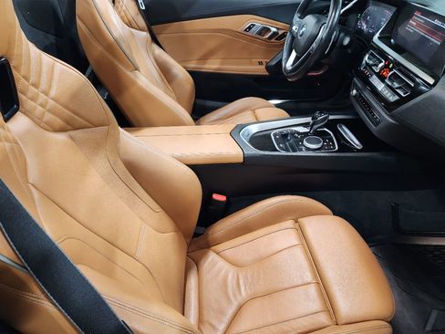 Used 2019 BMW Z4 sDrive30i w/ Executive Package RWD image 34