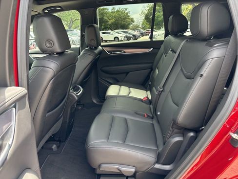 Used 2023 Cadillac XT6 Luxury FWD image 21