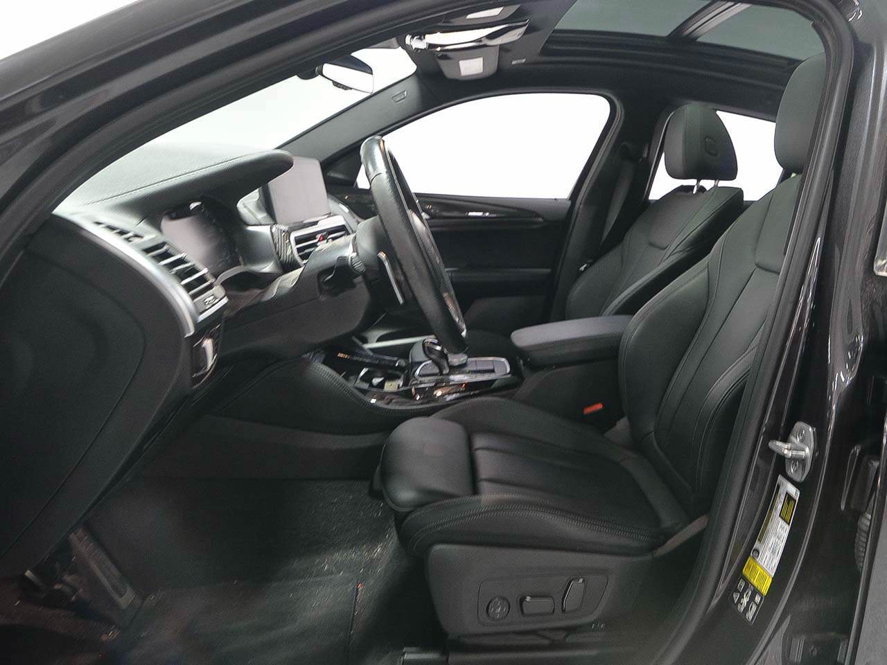 Used 2024 BMW X4 M40i AWD/4WD image 8