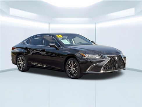 Used 2020 Lexus ES 350 w/ Premium Package image 4