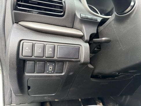 Used 2022 Mitsubishi Eclipse Cross SE AWD/4WD image 18
