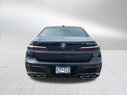 Used 2023 BMW 760i xDrive w/ Luxury Rear Seating Package AWD/4WD image 7
