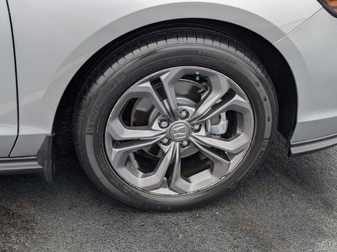 Used 2023 Honda Accord EX image 6