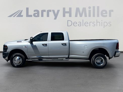 New 2026 RAM 3500 Tradesman AWD/4WD image 2