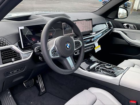 New 2026 BMW X5 xDrive40i w/ Executive Package image 7