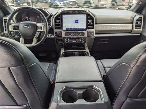 Used 2022 Ford F250 Lariat w/ Black Appearance Package AWD/4WD image 14