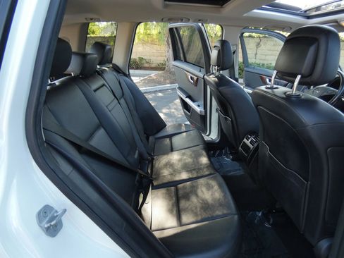 Used 2012 Mercedes-Benz GLK 350 2WD image 37