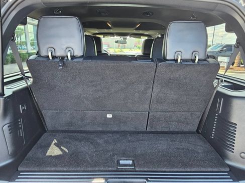 Used 2017 Ford Expedition Limited w/ Equipment Group 301A AWD/4WD image 10