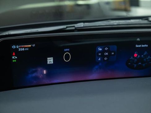 New 2026 Lincoln Navigator L Black Label AWD/4WD image 23
