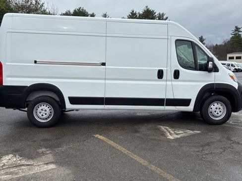 Used 2023 RAM ProMaster 2500 FWD image 8