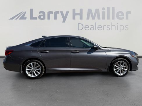 Used 2022 Honda Accord LX image 6
