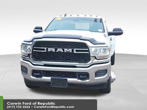 Used 2022 RAM 3500 Tradesman image 2