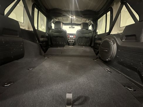 Used 2019 Jeep Wrangler Unlimited Rubicon image 10