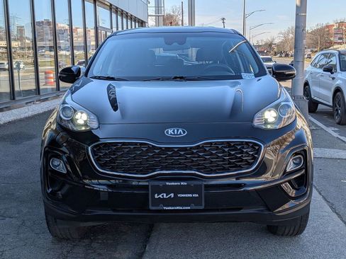 Used 2020 Kia Sportage LX w/ LX Popular Package image 3