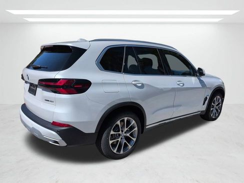 New 2026 BMW X5 sDrive40i w/ Premium Package RWD image 4