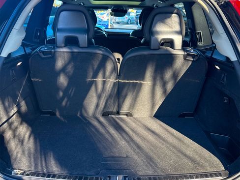 Used 2022 Volvo XC90 T6 Momentum image 10