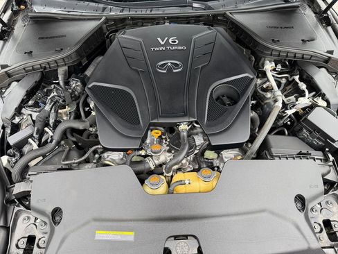 Used 2022 INFINITI Q60 Red Sport 400 w/ Carbon Fiber Package image 33