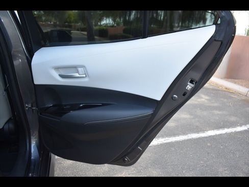Used 2021 Toyota Corolla SE w/ Carpet Mat Package (TMS) FWD image 27
