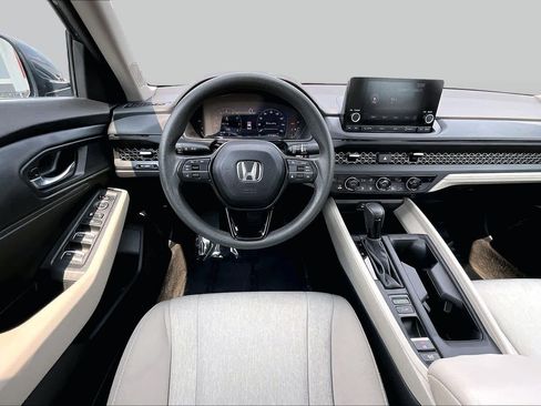 Used 2024 Honda Accord EX image 6