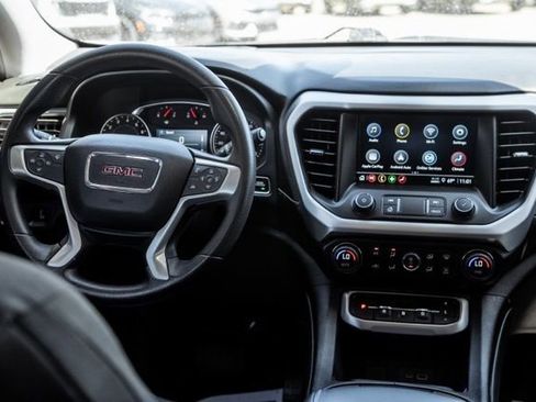 Used 2023 GMC Acadia SLE w/ Driver Convenience Package FWD image 14