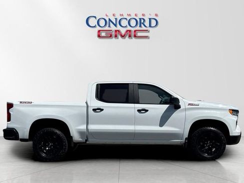 Used 2024 Chevrolet Silverado 1500 LT Trail Boss w/ Protection Package AWD/4WD image 3