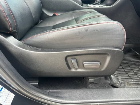 Used 2019 Toyota Highlander SE AWD/4WD image 32