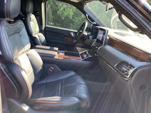 Certified 2024 Lincoln Navigator Black Label AWD/4WD image 36