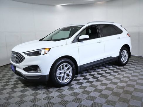 Certified 2023 Ford Edge SEL w/ Convenience Package AWD/4WD image 3